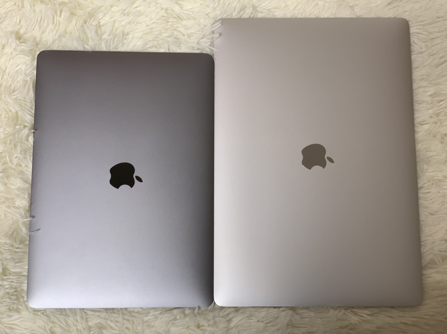 macbook pro シルバー　スペースグレイ